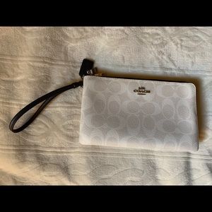 Coach Leather Signature Double Zip Wristlet